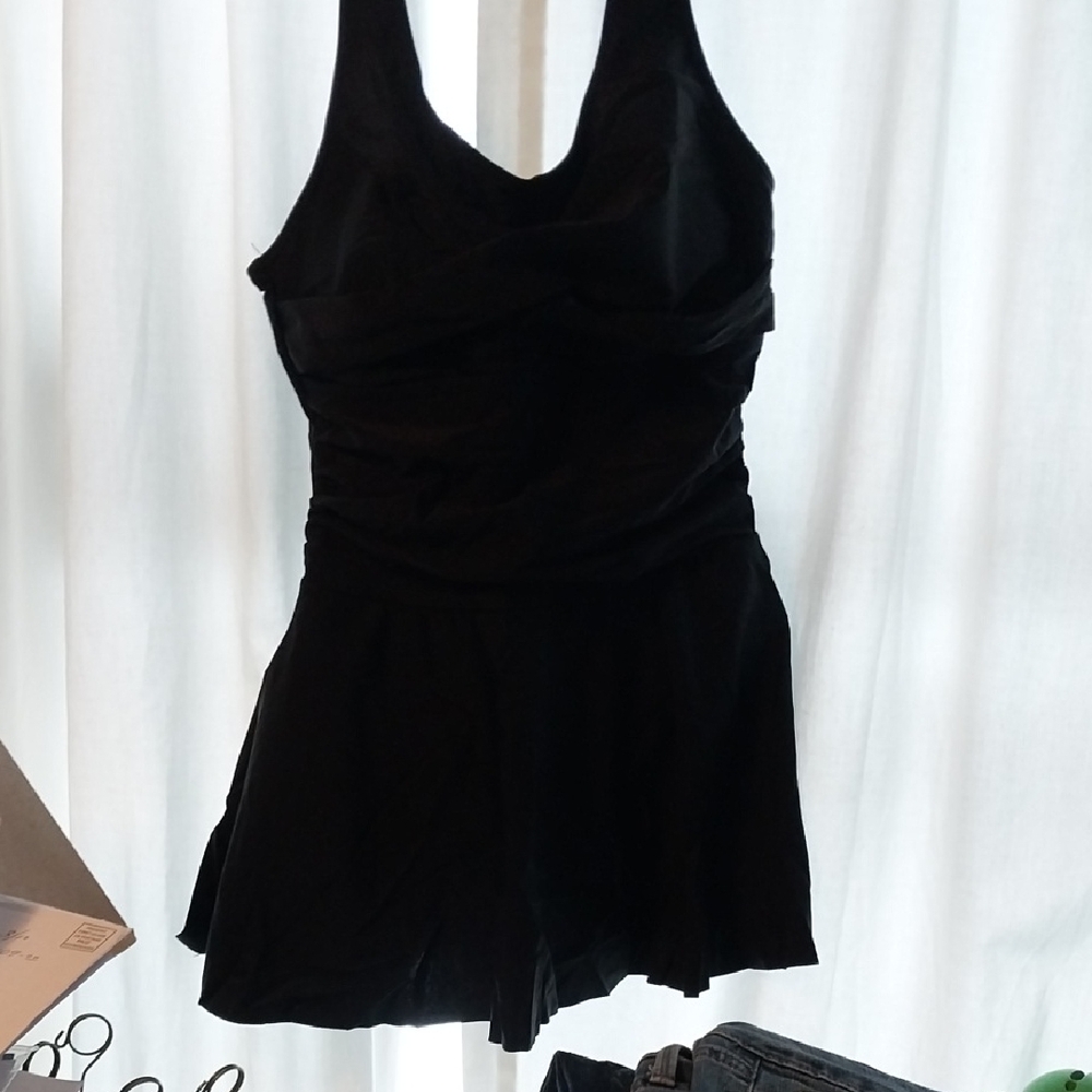 Black Women's Tankini Swimdress - Classic Black New Without Tags